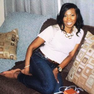 Meet your Posher, Cassandra